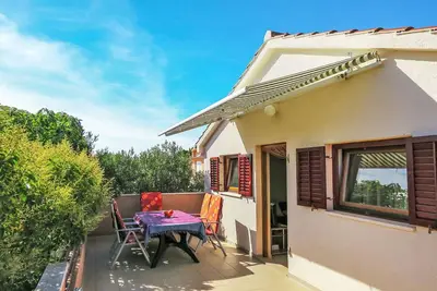 Image de Joli appartement pour 5 personnes avec climatisation, Wifi, Tv, balcon et parking