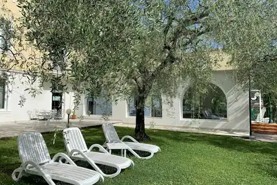 Image de Bel appartement pour 4 personnes avec piscine, Wifi, Tv, terrasse, animaux admis et parking