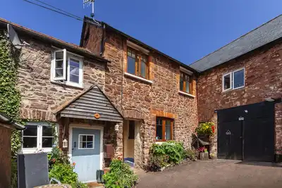 Image de Chalet en pierre confortable sur le parc national d'Exmoor. vélo / marche de la porte. Pub 2 min.