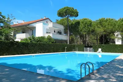 Image de Bel appartement avec climatisation, piscine, Wifi, Tv, balcon, animaux admis et parking
