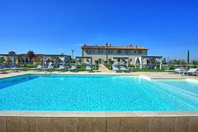 Image de Bel appartement pour 6 personnes avec piscine, Wifi, climatisation, Tv, vue panoramique et parking