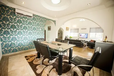 Image de Maison de vacances privée de luxe pour le vrai confort et la détente