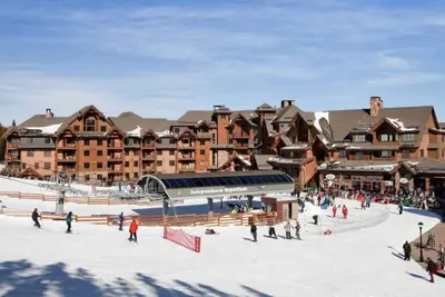 Image de Magnifique chalet de ski ski in / out qui est parfait pour vos vacances au ski!
