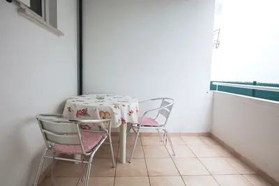 Image de Garçonnière avec la terrasse Pirovac, Sibenik (As-15320-a)