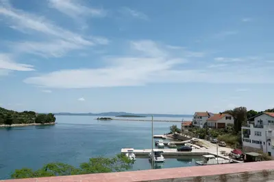 Image de Appartement de deux chambres prés de la plage Zaglav, Dugi otok (A-17788-b)