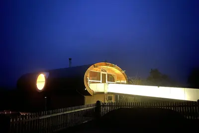 Image de Ufo47 - La maison éco-bois galactique sur le lac