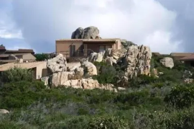 Trinita D Agultu: Maison de campagne accueillante avec une belle vue sur la mer