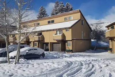 Image de June Lake Home avec vue - 2bd / 2ba + loft