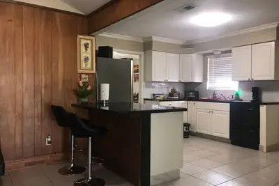 Image de Maison de style campagne fraîchement rénovée