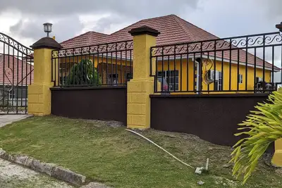 Image de Villa Retreat (maison de vacances nouvellement construite dans les collines de St. Mary, Jamaïque