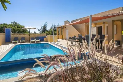 Beautiful Algarve Villa | 3 Bedrooms | Villa Amarela | Private Pool & 10 Minute Walk from Beach | Carvoeiro