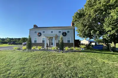 Image de Villa Santa Lucia. . . Morceau d'Italie dans le nord de l'État de New York
