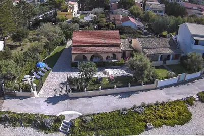 Image de Villa Antonia - front de mer absolu