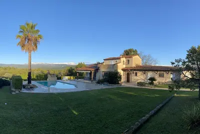 Image de Belle villa provençale au calme, avec vue magnifique sur les montagnes