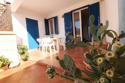 Image de RosaMarina - Petite maison à 150 mètres de la mer