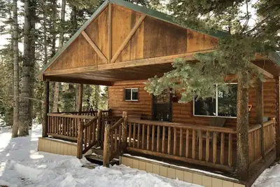 Image de Cozy Cedar Mountain Cabin near lakes and National Parks