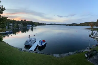 Image de Relaxing Lake House - Enjoy the Sun and Fun! ! !