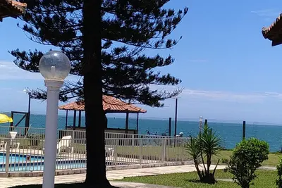 Image de Location Beachfront Chalet avec 2 suites rénovées salle de bain Pne