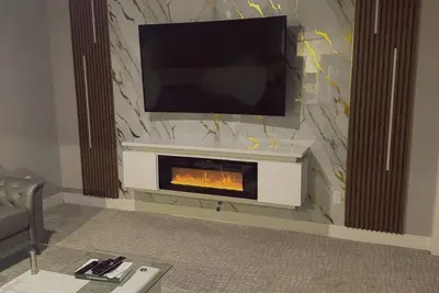 Image de Wonderful 2-bedroom house with WiFi in Edmonton