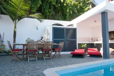 Casa Nici, maison d'été sans fin avec vue sur l'océan avec piscine privée