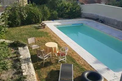 Image de Maison Complet Authentique Calme & Chaleureux Picine Prive 10 x 4m chauffée
