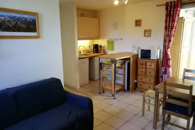 Image de 2 pièces 4/5 pers, pied de pistes, matériel bébé/enfant, accueil personnalisé.