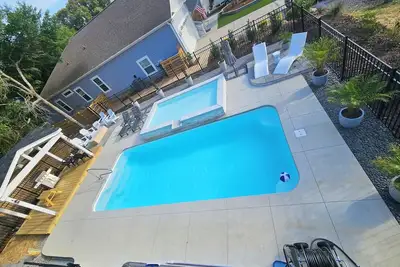Image de Barefoot Beach House - Écoutez les vagues de l'océan depuis le pont enveloppant