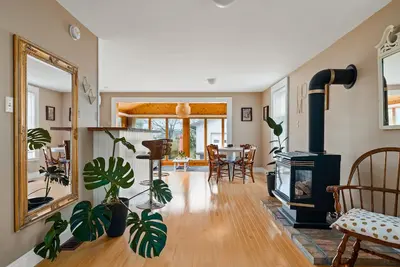 Image de The sunroom on Maple