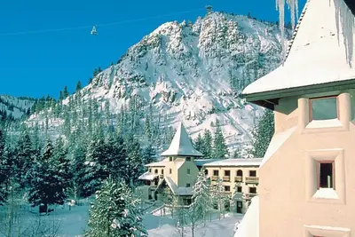 Image de Condo Squaw Valley, 4 couchages, toutes commodités, marche / navette pour les ascenseurs