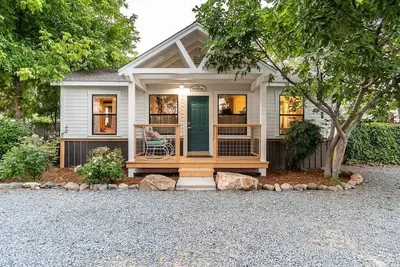 Image de Le Madrone à Creektown Cottages