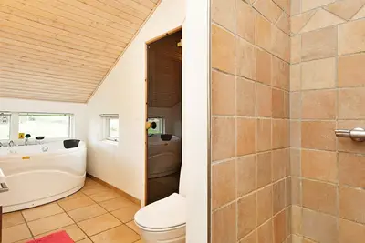 Image de Maison de vacances pour 7 a Rødby-By Traum