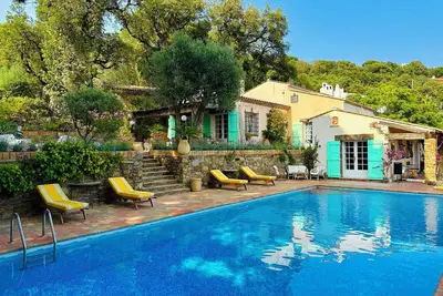 Image de Superbe villa provençale vue mer
