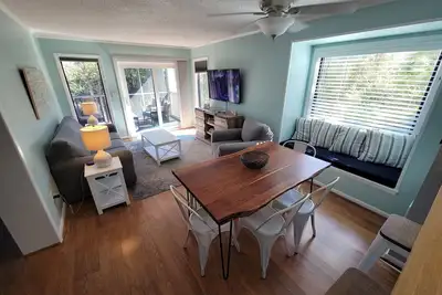Image de À quelques pas de la plage! 3br / 2. Complexe de condos 5ba Oceanfront