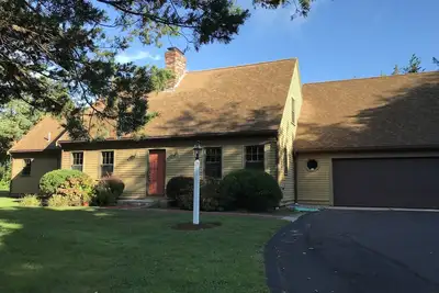 Image de Promenade de Cape Cod Post et Beam Home Ă Millway Beach / Harbour & Village