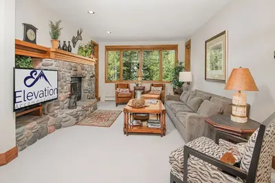 Image de Highlands Lodge # 107: le meilleur emplacement pour l'école de ski!