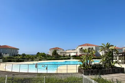 Image de Appartement Juan Riviera 2p standing accès mer terrasse et jardin privatif