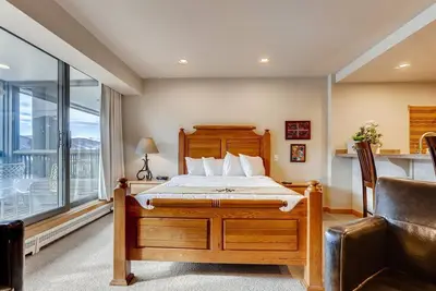 Image de Nouvelle liste! Studio rénové - Enfants Ski gratuit et sur la navette!