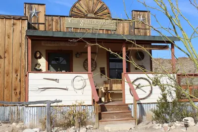 Image de Hébergement Big Bend à Ten Bits Ranch | Chambre # 4 (The General Store)
