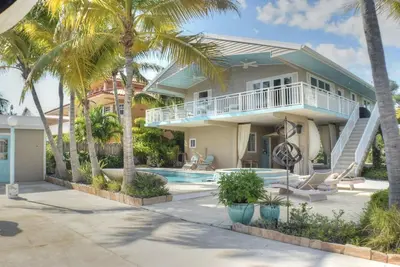 Image de Retraite de Key Largo Ocean Shores avec piscine et spa