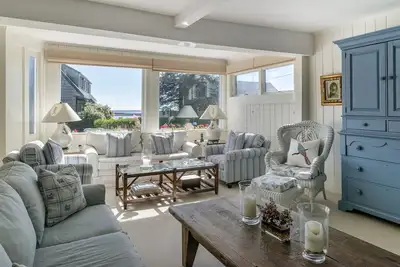 Image de Condominium de trois chambres Ă distance de marche des plages de Kennebunk