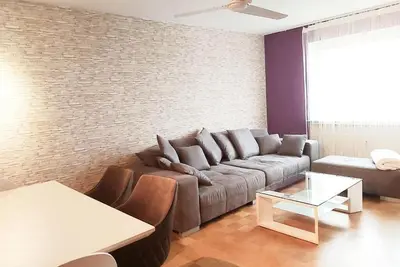 Image de Penthouse \"Marc Aurel\" avec vue éloignée, central