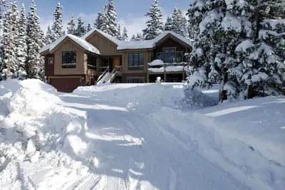 Image de 4br \/ Ba de conception architecturale, vue imprenable, à 10 km au sud du centre-ville de Breckenridge