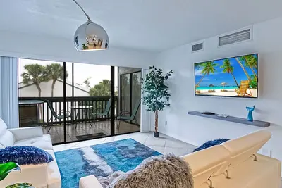 Image de Bt 6435 Condo 2/2 à Ocean Village - Bienvenue au paradis