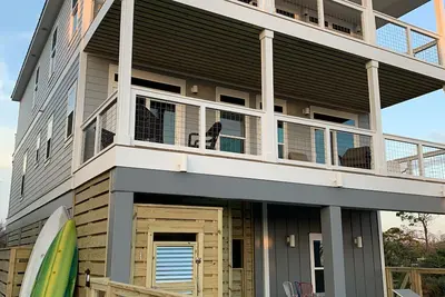 Image de Sea Salt is a Gulf Front, Dog Friendly, New Construction Home-Available Mai 2020