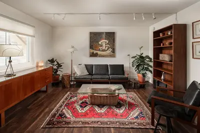 Image de Boutique Townhome meublé à quelques minutes de Uvm