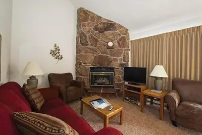 Image de Condo 2br près du grand ski!