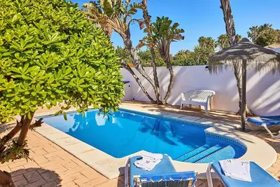 Chalet La Raya Conil de la Frontera by Ruralidays
