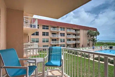 Image de Nouveau! Condo Oceanfront w / balcon et piscine communautaire!