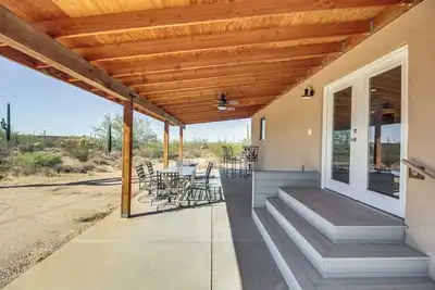 Image de Nouveau! Maison Marana isolée avec terrasses d'observation + confidentialité