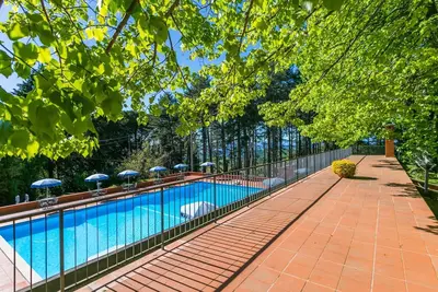 Image de Appartement dans une maison de vacances avec piscine, Wifi, Tv, terrasse, vue panoramique, parking